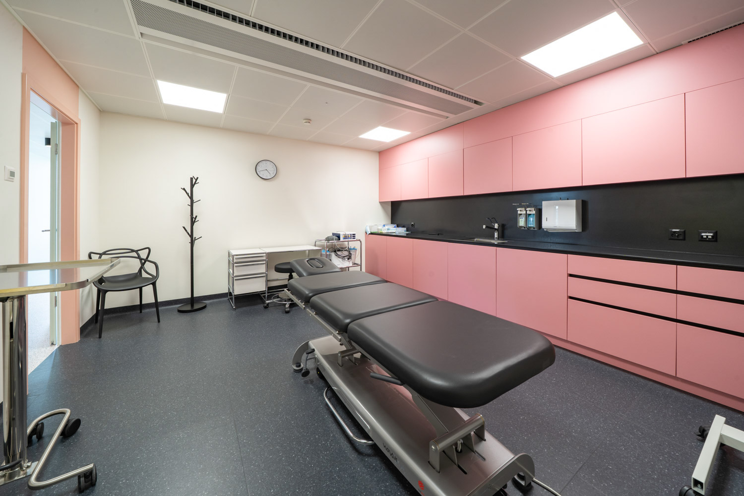 My clinique galerie 14